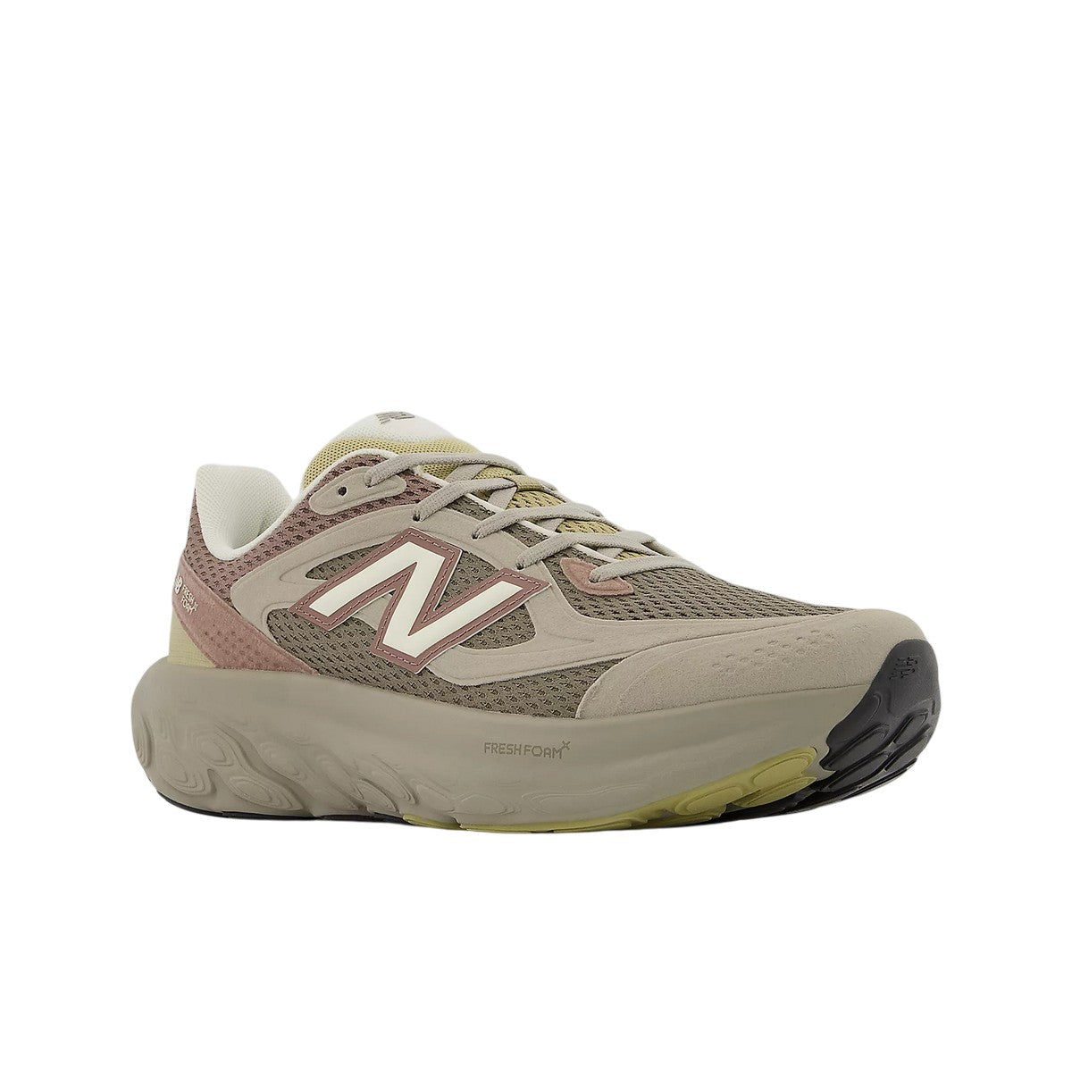 NEW BALANCE Sneakers UTRNAC