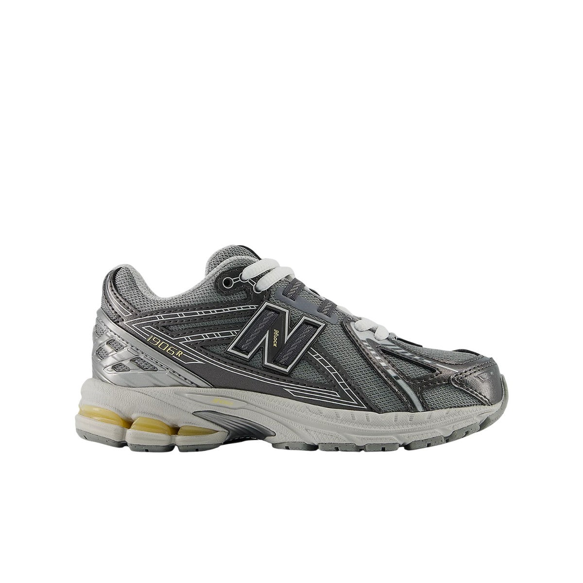 NEW BALANCE Sneakers P190622M