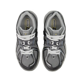 NEW BALANCE Sneakers P190622M